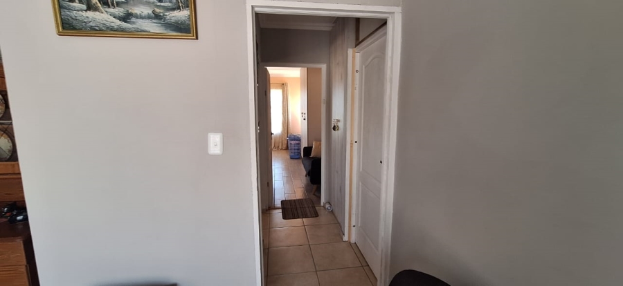 To Let 1 Bedroom Property for Rent in Dana Bay Western Cape